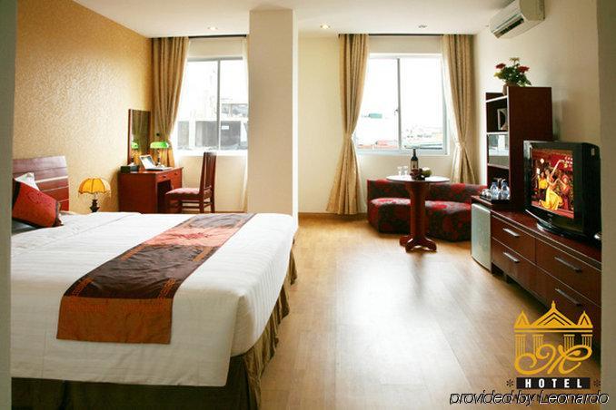 A25 - 61 Luong Ngoc Quyen Hotel
