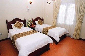Golden Moon & Travel Hotel Hanoi