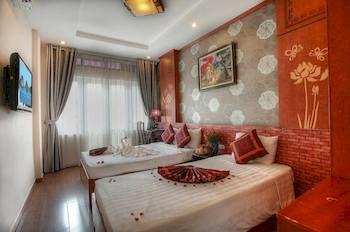 Golden Charm Hotel 2*