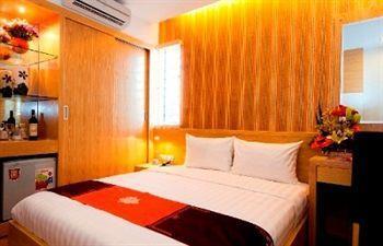 Tu Linh Palace Hotel 3*