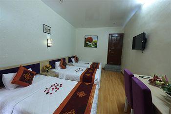 Hostel Little