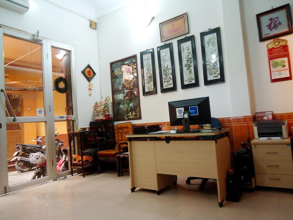North N.2 *
