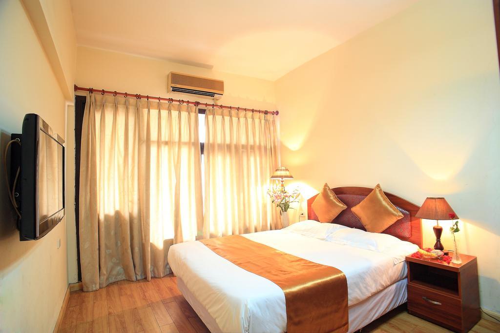 Hotel Paragon - Dien Luc 3*