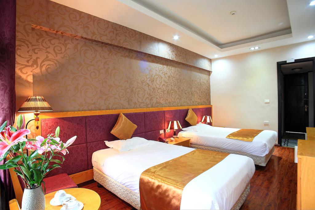 Paragon - Dien Luc Hotel 3*