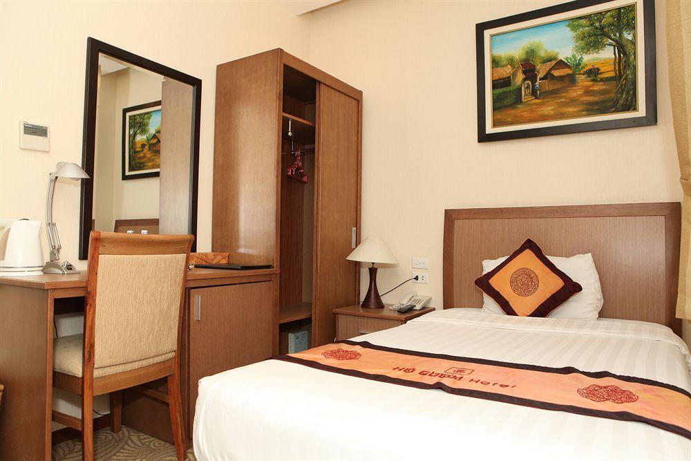 Lenid De Ho Guom Hanoi