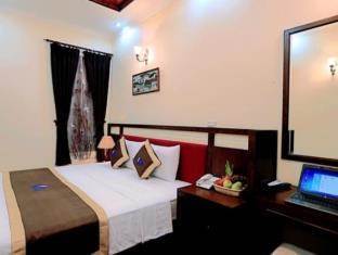 Posh Boutique Hotel 3*