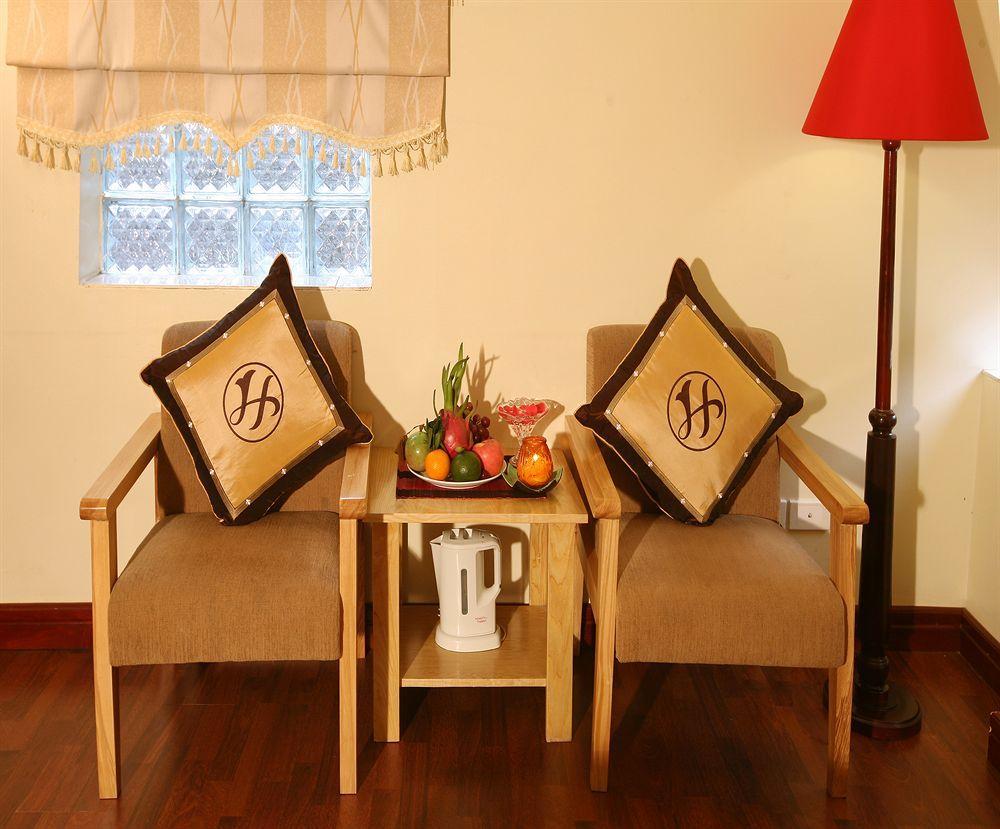 Hotel House & Travel 3*