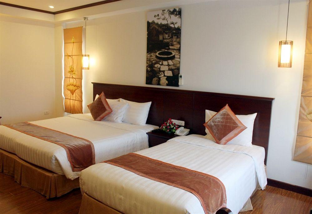 Hotel De Legend 2*