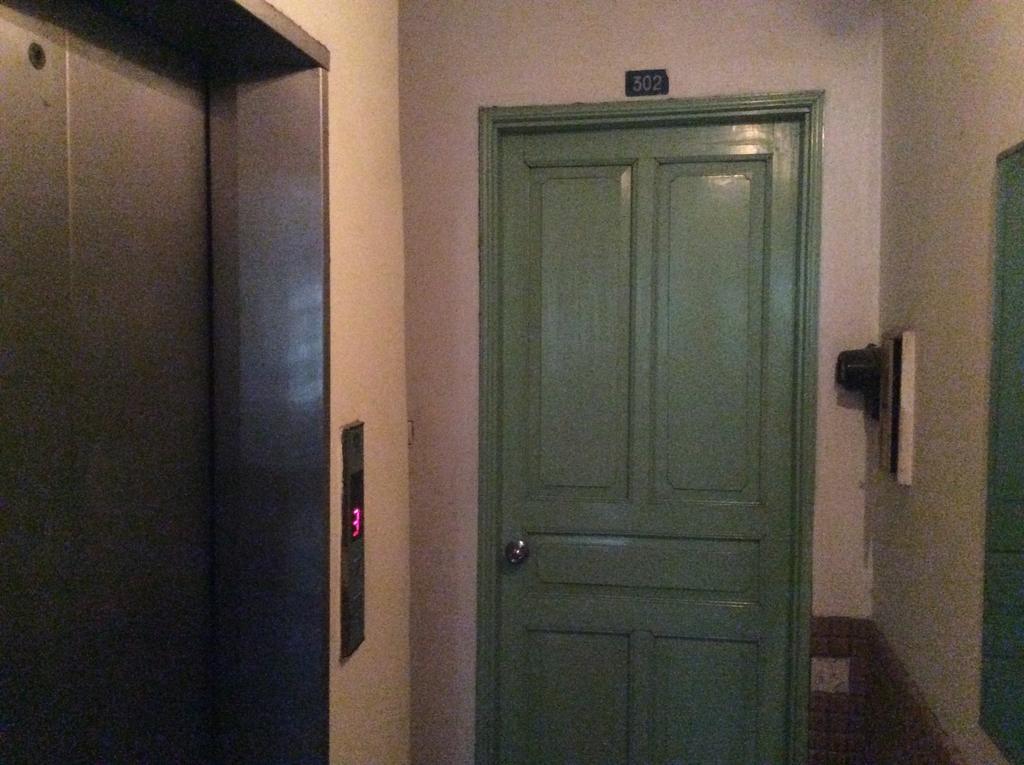 Ngoc Anh Hotel *