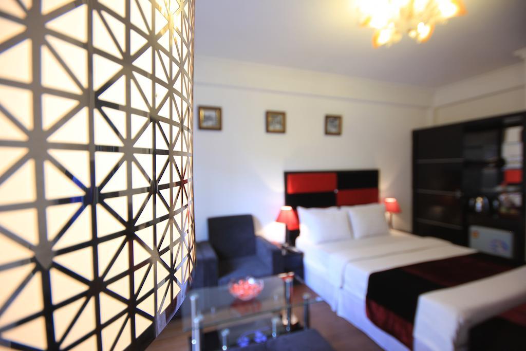 Hotel Crystal