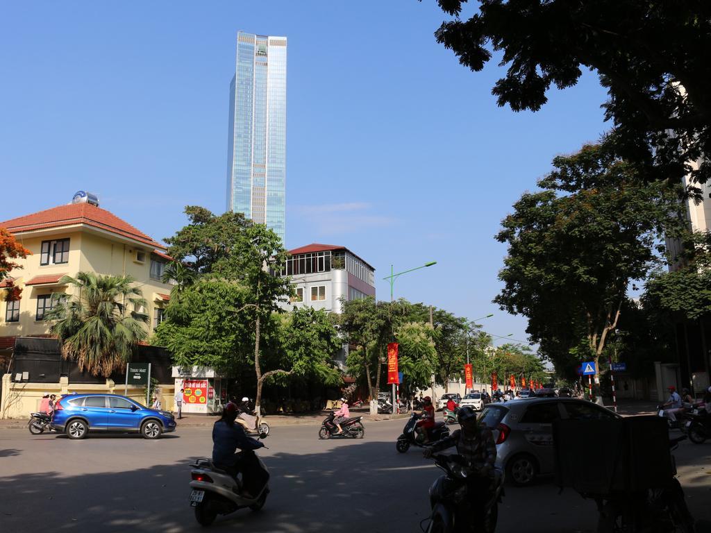 Palmo & 1 Hanoi