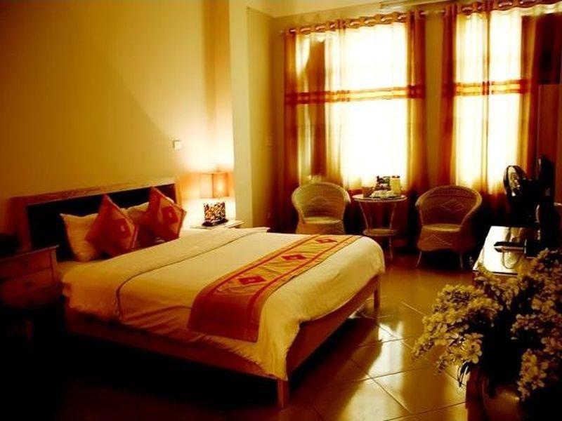 Hotel Saigon Pearl Hoang Quoc Viet