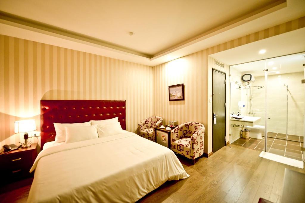 Hotel Night Hanoi