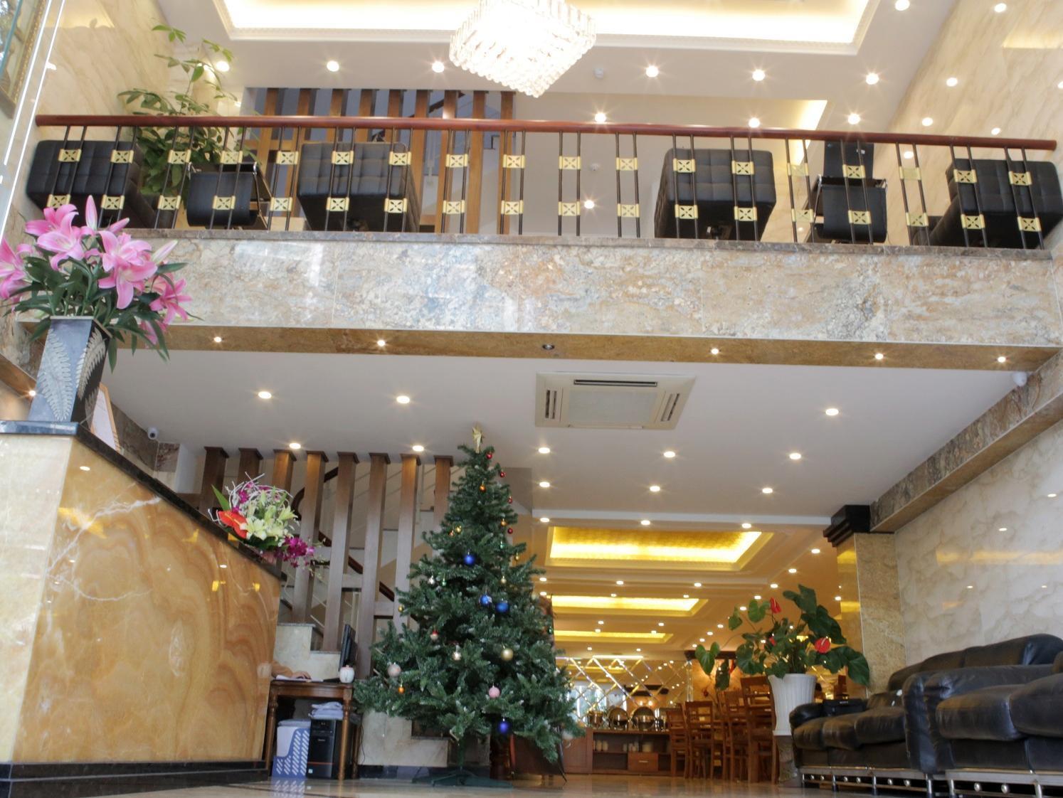 Hotel Babylon Grand & 4*