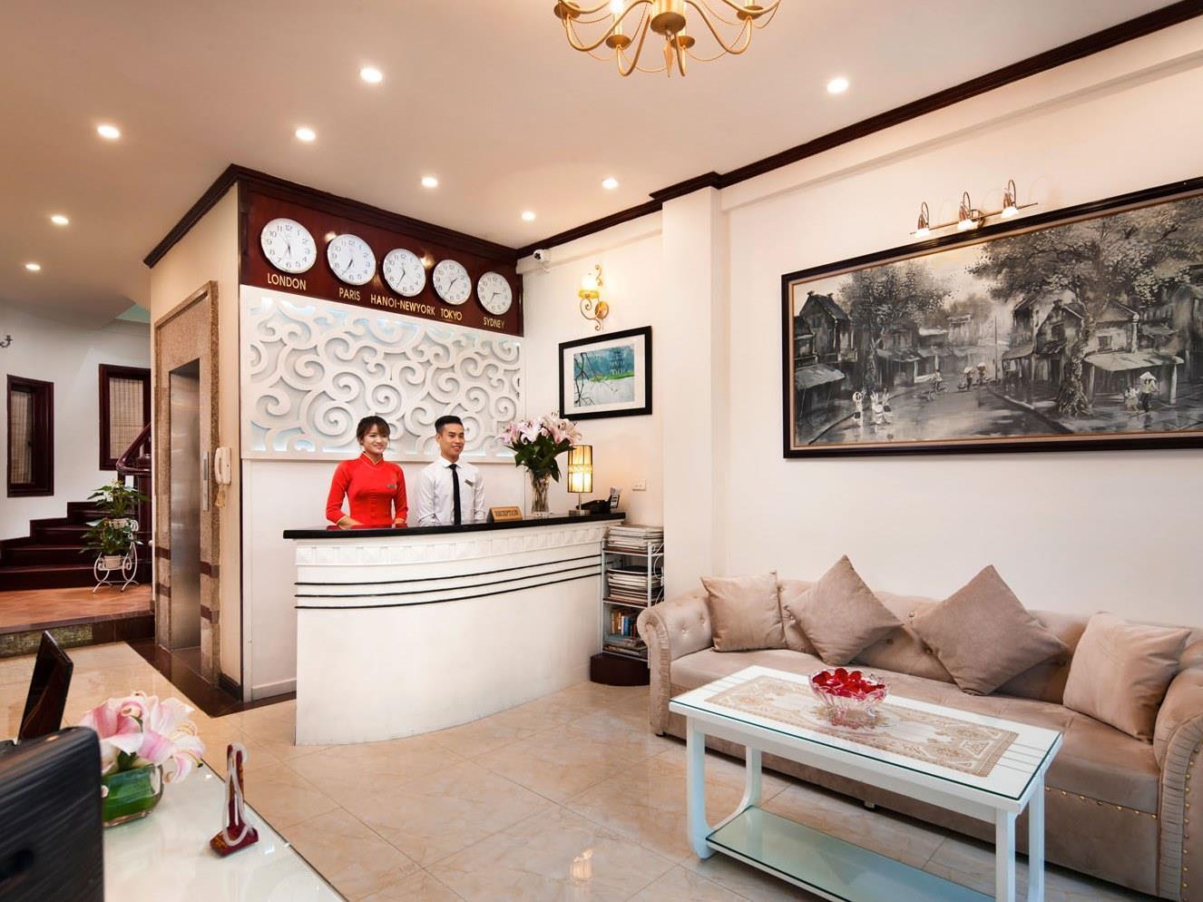 Hotel Golden Moon & Travel 3*