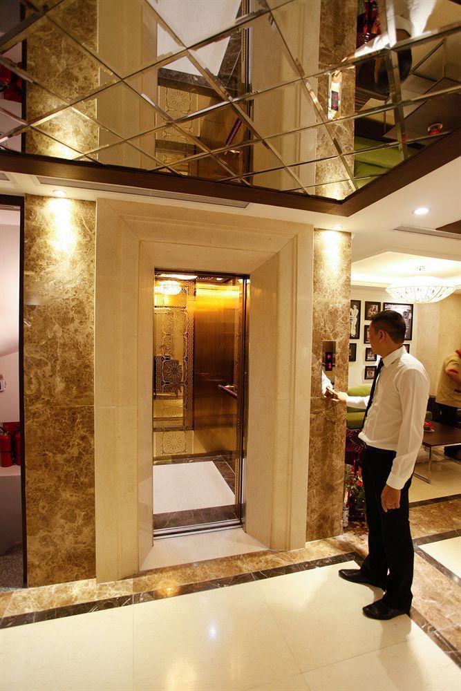 Hotel Emerald Waters Classy 4*