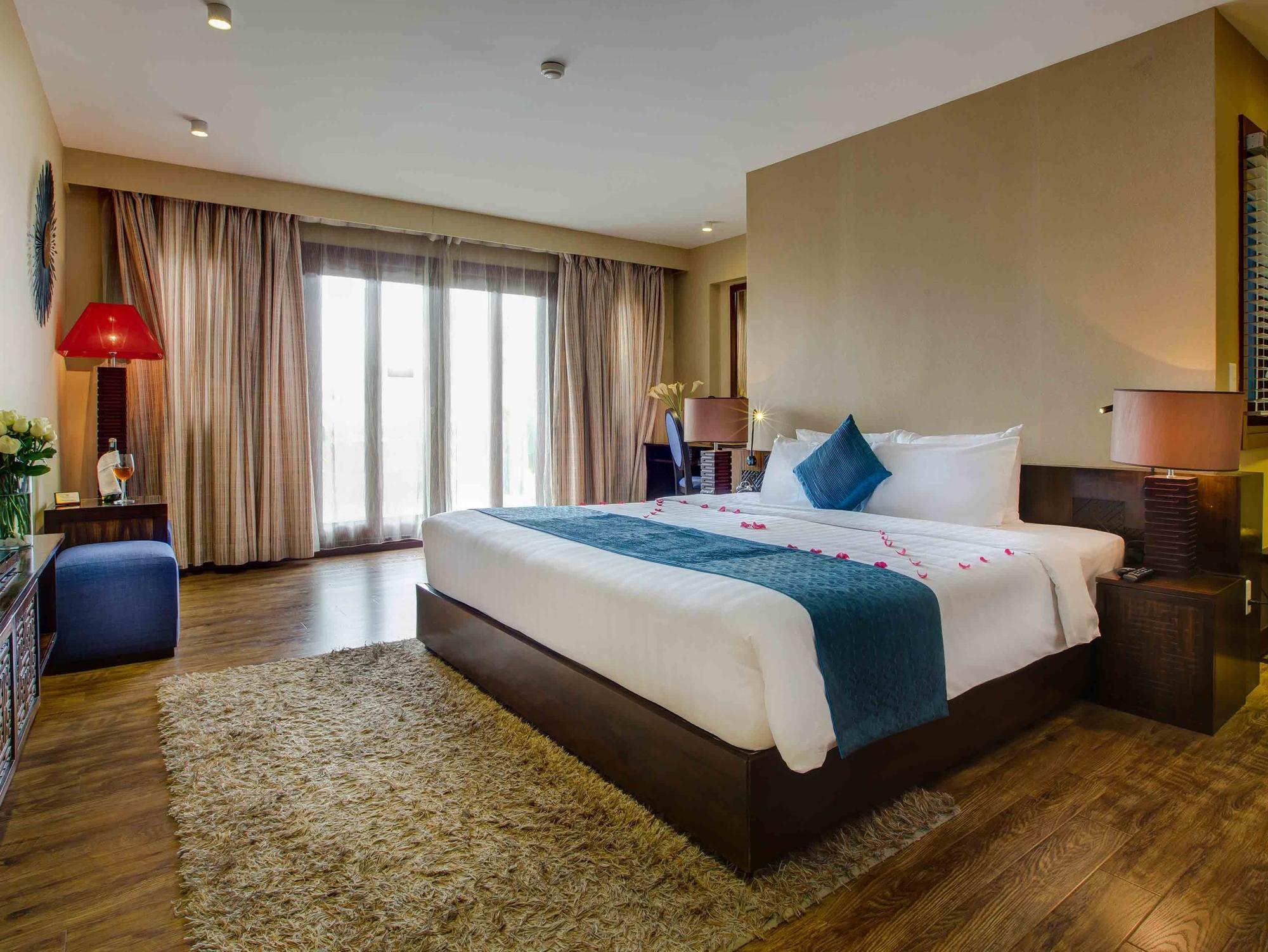 Hotel Oriental & 4*