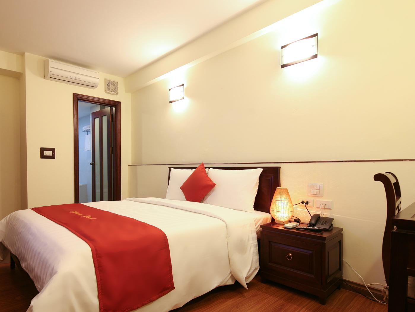 Mai Charming & Travel Hotel