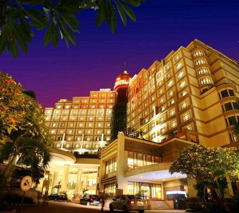 Pullman Hotel 5*