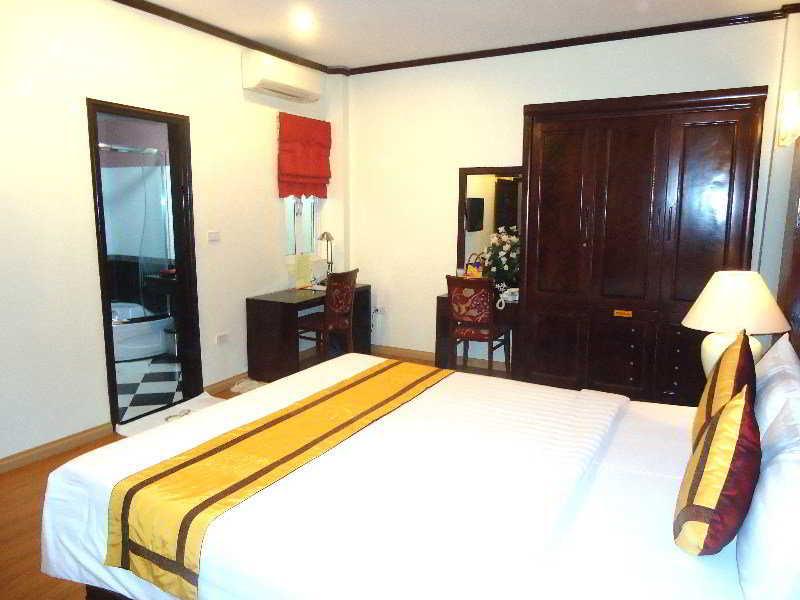 Aquarius Grand 3* Hanoi