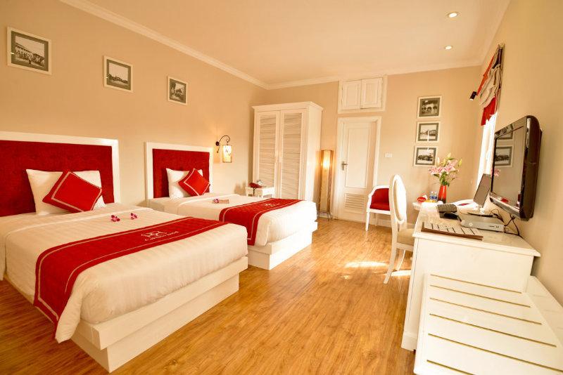 Calypso Premier 3* Hanoi