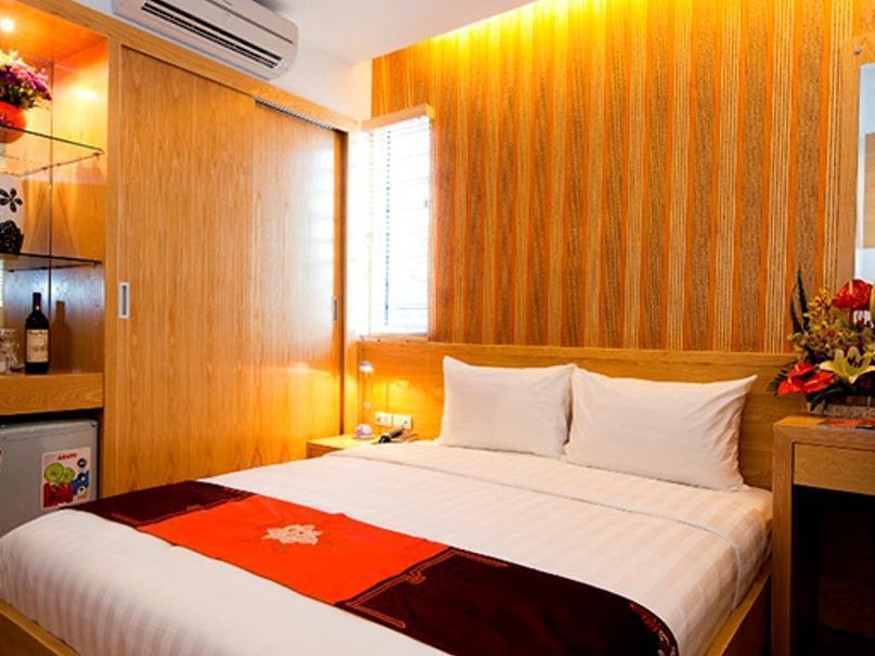 Tu Linh Palace Hotel