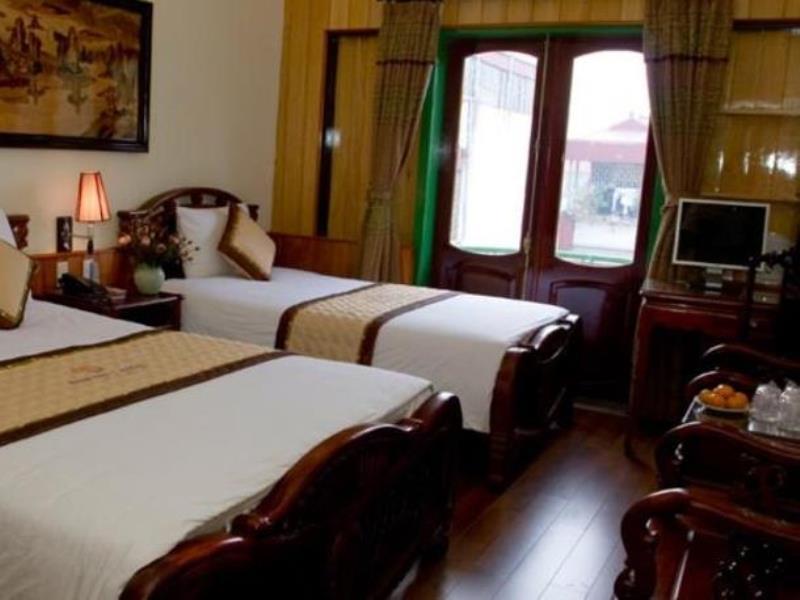 Hai Nam Hotel *