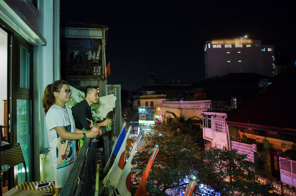 Luminous Viet 3*