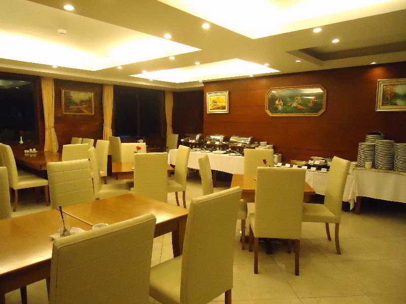 Royal Gate 3* Hanoi