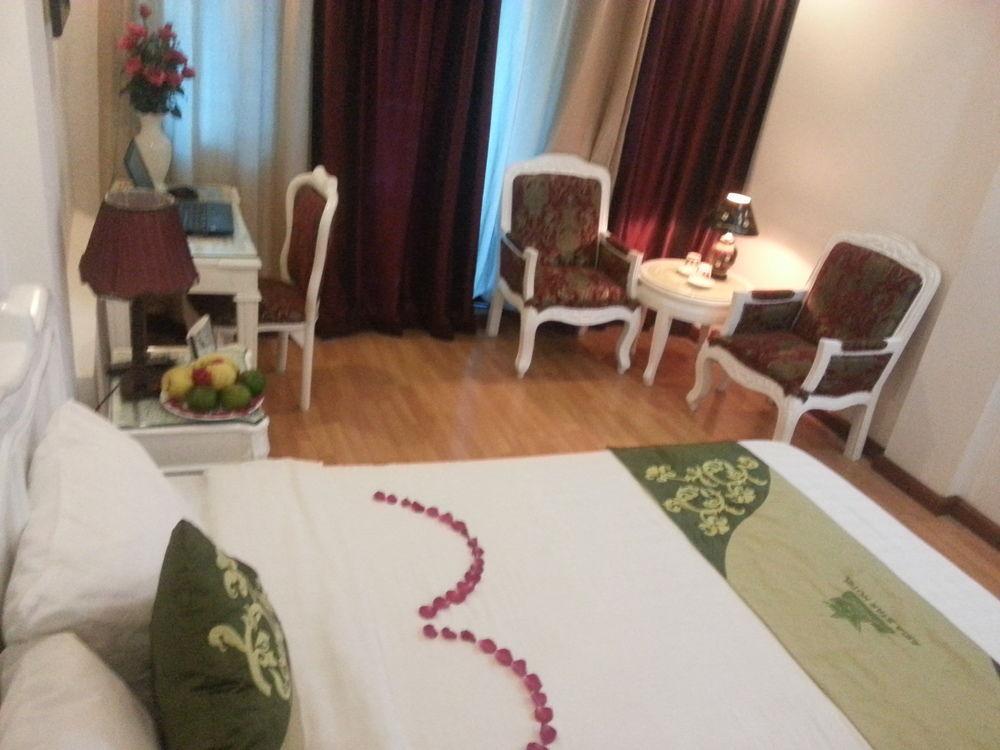 Maya Boutique & 4*