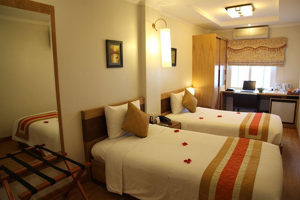Eliana Ruby & Travel Hotel