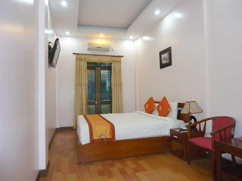 Rendezvous & 3* Hanoi