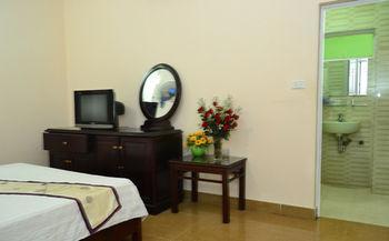 Phuong Dong Hotel