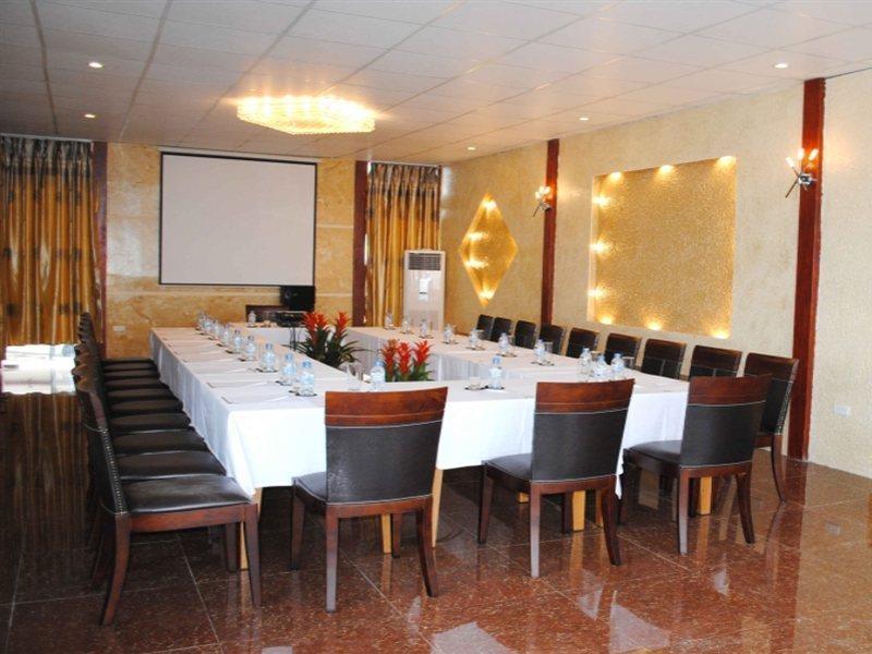 Hotel Royal Gate 3*