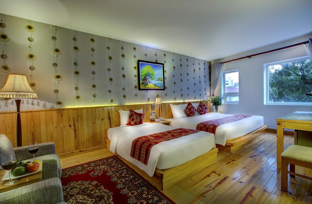 Hotel Viet View & 3*