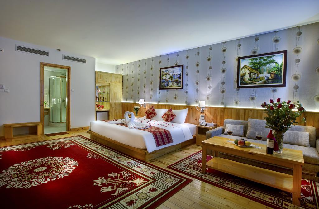 Viet View &