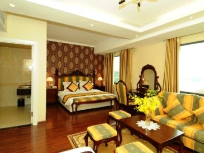 Hotel Royal Gate 3*