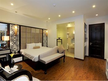 Glance Hotel 3*
