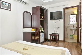 Cristina Center & Hanoi