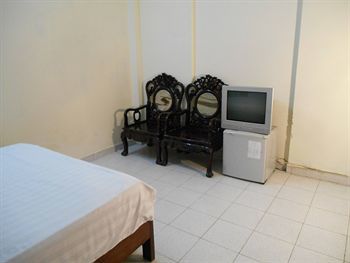 Discovery Khách sạn 2*