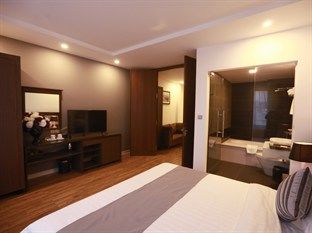 Collection O Le Grand - The Tryst Hotel
