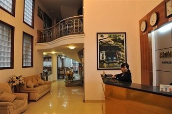Urban Alley 4*