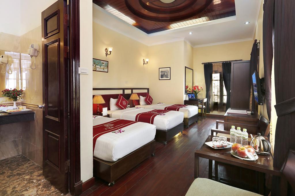 Posh Boutique 3*