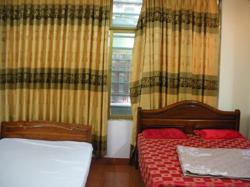 Khách sạn Huong Sen 2 *
