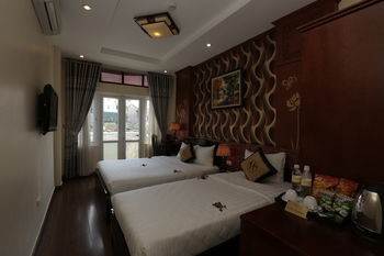 Hotel Golden Charm 2*