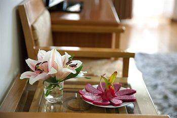 Grande Collection & 4* Hanoi