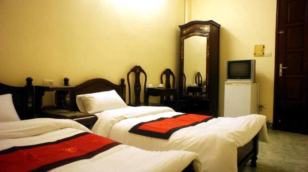 Thang Long 2 Hotel 2*