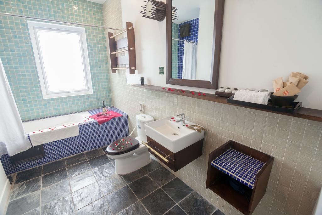 Hotel Cinnamon Cathedral 2*