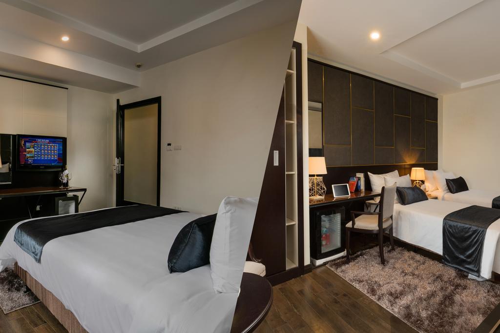 Hotel La Sante & 4*