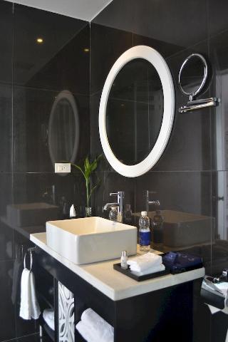 Victor Gallery & Hotel Hanoi